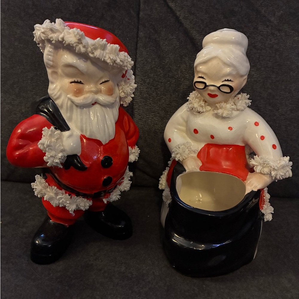 Napco Santa and Mrs. Clause ceramic vases/planters